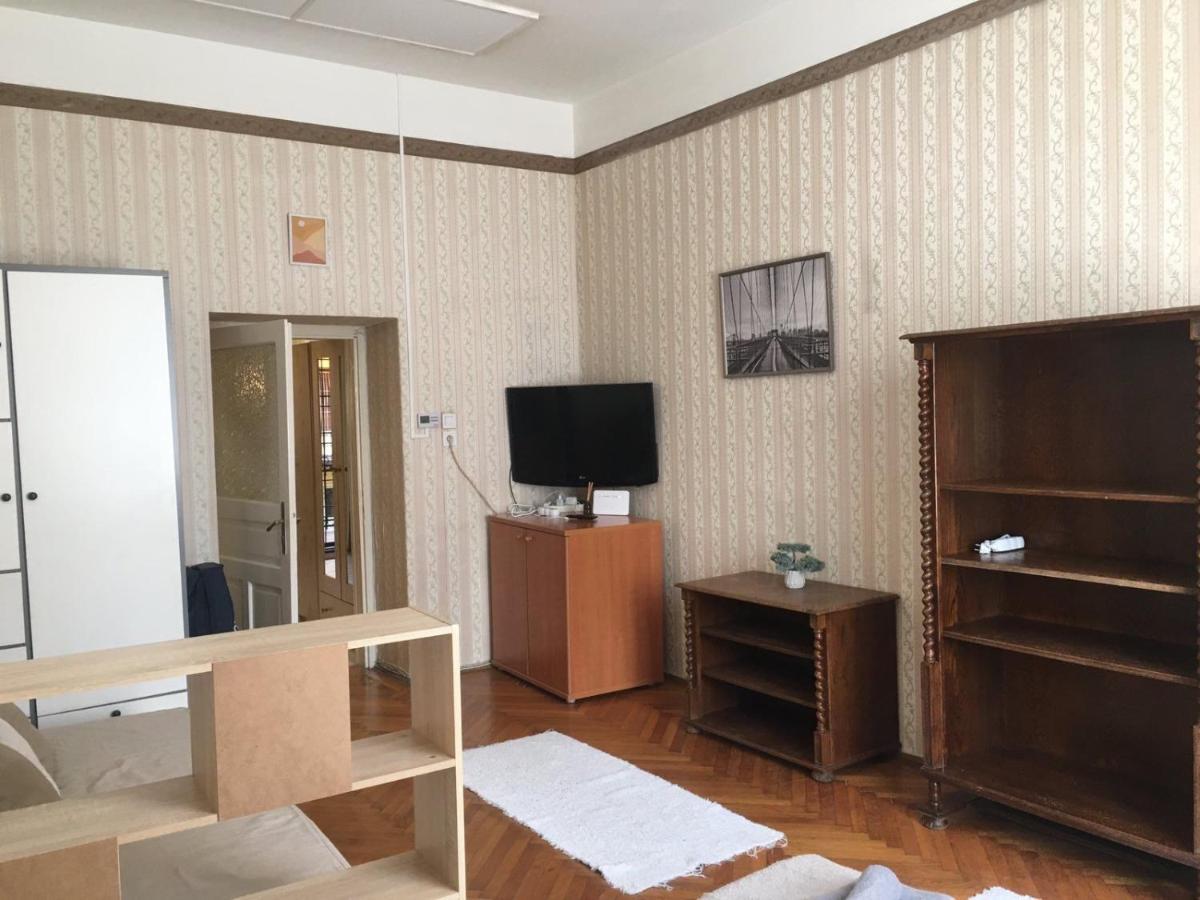 Cozy Flat At Stadionok M Station Appartement Budapest
